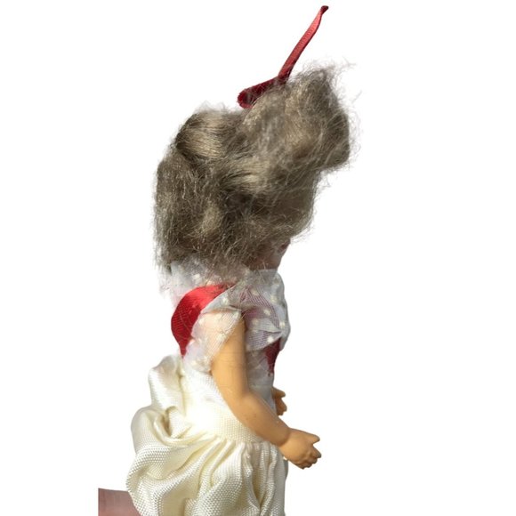 Vintage Collectible Doll Wearing Floral Printed Dress- Dirty Blonde Hair - Picture 3 of 7